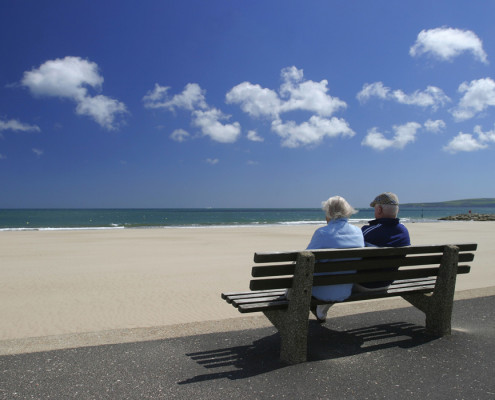 senior-couple-by-seaside