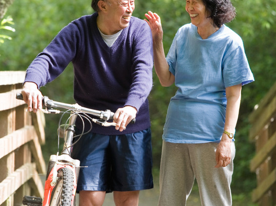 senior-couple-enjoying-exercise-at-park